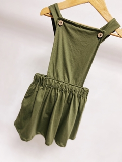 Pronta entrega - Salopete frente botões em madeira verde cactus - loja online