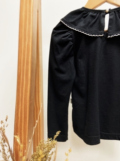 Pronta Entrega - Blusa manga longa babado preta com picueta off - comprar online