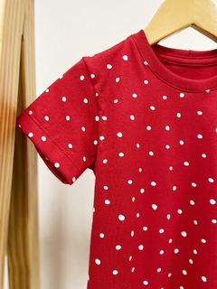 Pronta entrega - Camiseta Kids Manga curta estampado vermelho bolinhas off na internet