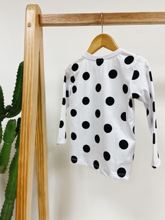 Pronta entrega - Camiseta kids Manga Longa Bolas na internet