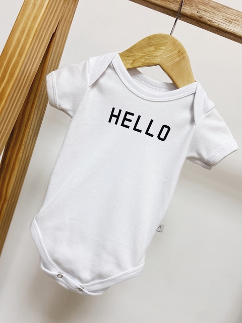 PRONTA ENTREGA - Body manga curta HELLO