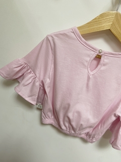 Pronta entrega - Cropped manga curta babado botão pérola rosa claro na internet