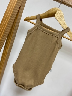 Pronta entrega - Body regata canelado avelã - comprar online