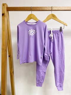 Pronta Entrega - Pijaminha longo Lilac ovelhinha corações brilha no escuro - You Boy Kids