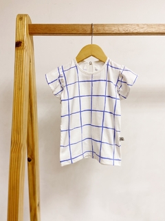 Pronta entrega - Blusa babado blue grid detalhe botao perola na internet