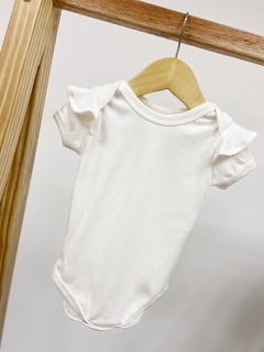 Pronta Entrega - Body manga curta com babado liso basics Off