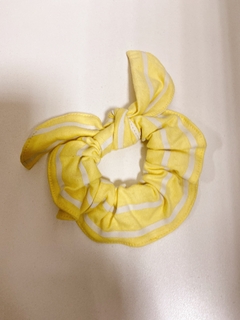 pronta entrega - scrunchie yellow stripes na internet