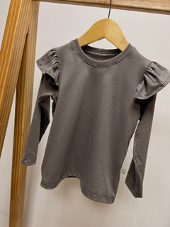 Pronta entrega - Blusa manga longa com babado liso basics cinza magneto - comprar online