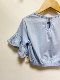 Pronta entrega - Cropped manga curta babado botão pérola aqua na internet