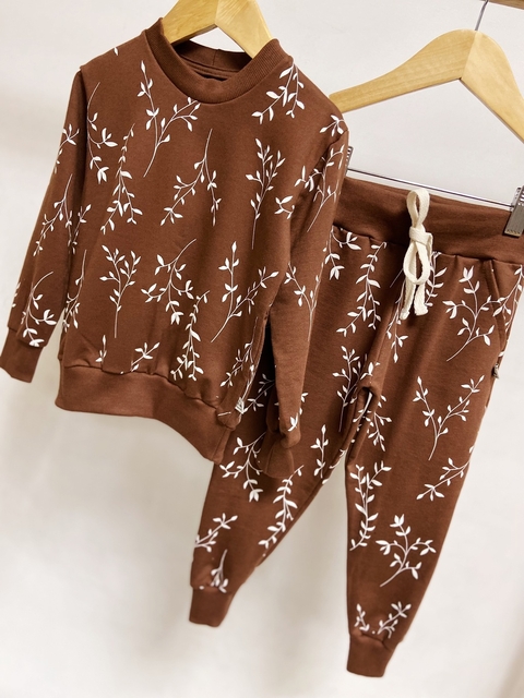 Pronta entrega - Conjunto kids Calça Jogger + casaco moletinho arabesco