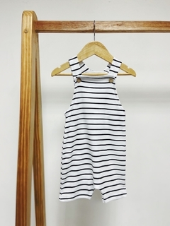 Pronta entrega - Jardineira baby botões em madeira natural estampada listras - comprar online