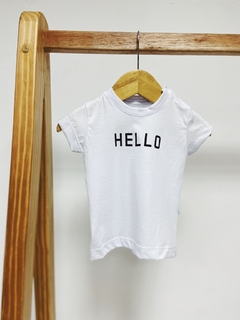 Pronta entrega - Camiseta baby manga curta branca HELLO - comprar online