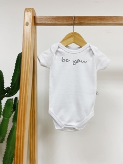 Pronta entrega - Body manga curta Branco BE YOU