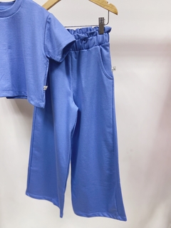 Pronta entrega - Conjunto kids pantalona bolso lateral + cropped over moletinho Blue na internet