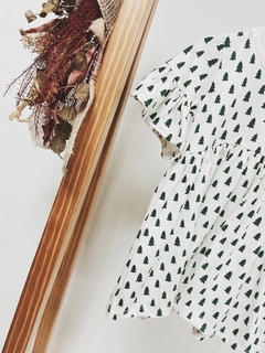 Pronta entrega - Vestido kids Mullet estampado manga curta baabdo off pinheirinhos verde - loja online