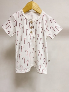 Pronta entrega - Camiseta botões Kids Manga curta estampada bengalinhas Marsala na internet