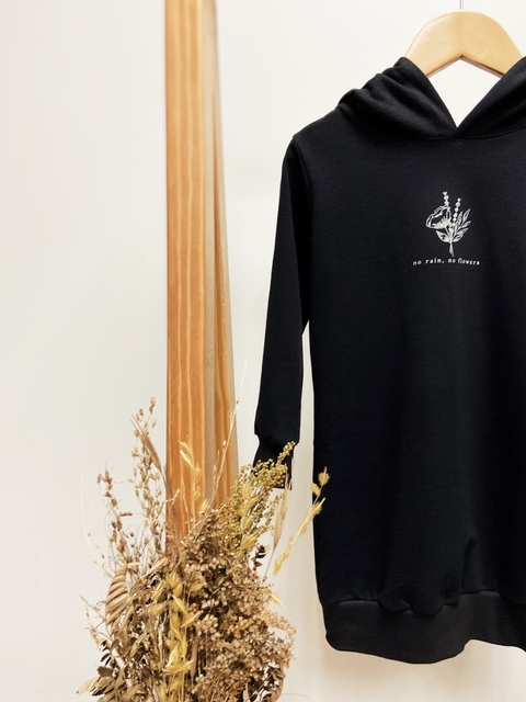 Pronta entrega - Vestido moletinho kids com capuz estampado floral liberty estampa escrita NO RAIN, NO FLOWERS