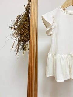 pronta entrega - Bata babado liso basics off na internet