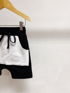 Pronta entrega - Bermuda Saruel kids moletinho preto bolso canguru off - You Boy Kids