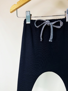 Pronta entrega - Calça Baby Harém ribana preta na internet