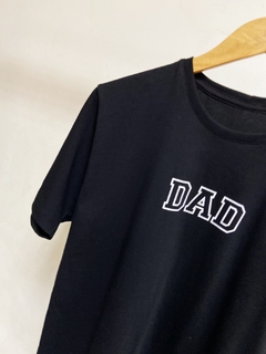 Pronta entrega - Camiseta adulta masculina manga curta DAD preta na internet