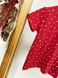 Pronta entrega - Camiseta Kids Manga curta estampado vermelho bolinhas off - comprar online