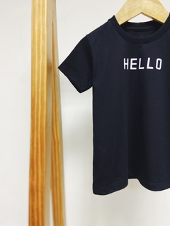 Pronta entrega - Camiseta kids manga curta preta HELLO - comprar online