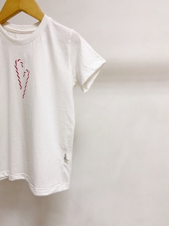 Pronta entrega - Camiseta kids off manga curta bengalinha coração marsala na internet