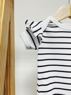 Pronta entrega - Body manga curta com babado estampado Listras na internet