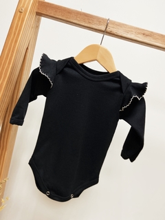 Pronta Entrega - Body manga longa preto com babado detalhe picueta off - comprar online