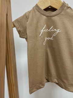 Pronta Entrega - Camiseta baby manga curta avelã FEELING GOOD - comprar online