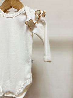 Pronta entrega - Body manga longa com babado detalhe picueta mostarda - You Boy Kids