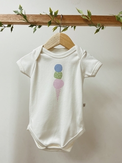 Pronta entrega - Body manga curta off sorvete three colors casquinha rosa claro - comprar online