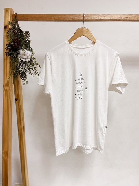 Pronta entrega - Camiseta adulta feminina off manga curta it’s the most wonderful time off the year em preto