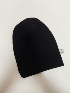 Pronta entrega - Touca beanie canelada preta - comprar online