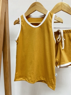 Pronta Entrega - Conjunto retrô regata + shorts boxer mostarda - comprar online