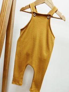 Pronta entrega - Jardineira baby canelado mostarda -