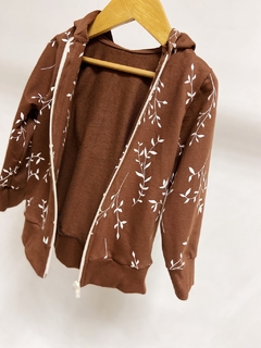 Pronta entrega - Jaqueta kids estampada moletinho com capuz arabesco na internet