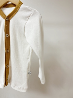 PRONTA ENTREGA - CARDIGAN Kids CANELADO retro detalhe mostarda - comprar online