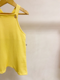 Pronta entrega - Jardineira curta kids block lisa yellow - You Boy Kids