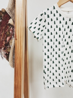 pronta entrega - Camiseta Kids Manga curta estampa off pinheirinhos verde na internet