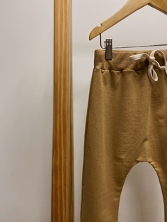 Pronta entrega - Calça Saruel moletinho camel na internet