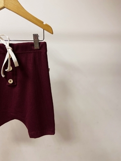 Pronta entrega - Bermuda saruel baby com botões canelado vinho - You Boy Kids