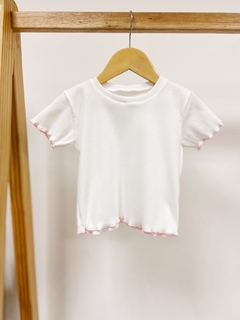 Pronta entrega - Blusinha cropped canelado fru-fru tutti-frutti - comprar online