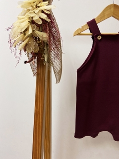 Pronta entrega - Jardineira baby canelado vinho