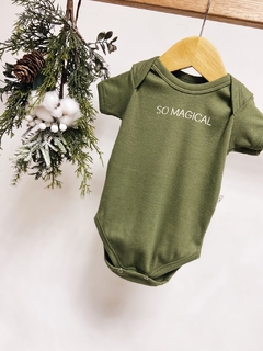 Pronta entrega - Body manga curta canelado verde cactus SO MAGICAL em off na internet