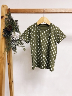 Pronta entrega - Camiseta Kids Manga curta verde cactus pinheirinhos off - comprar online