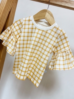 Pronta entrega - Blusa Kids manga curta com babado xadrez mostarda na internet