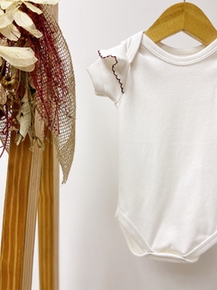 Pronta entrega - Body manga curta off babado bordado picueta vinho - You Boy Kids
