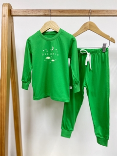 Pronta Entrega - Pijaminha longo hortela brilha no escuro - comprar online